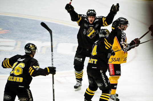 Victor Ahlström och Daniel Rudslätt, AIK, jubel