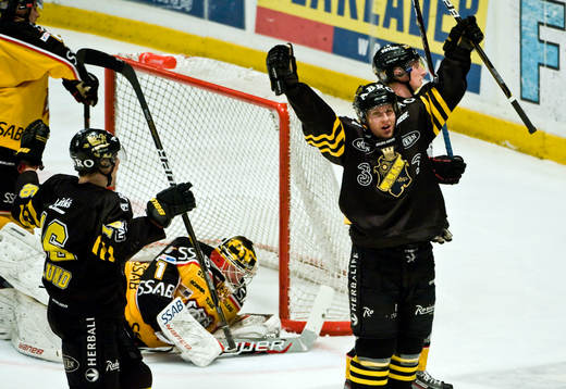 Oscar Ahlström, AIK, jubel