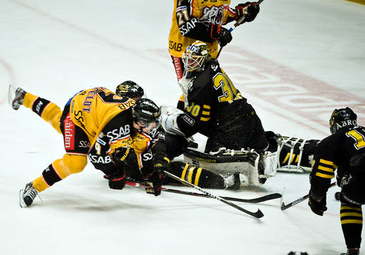 Sebastian Enterfeldt, Luleå reducerar till 4-2