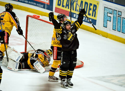 Oscar Ahlström, AIK, jubel