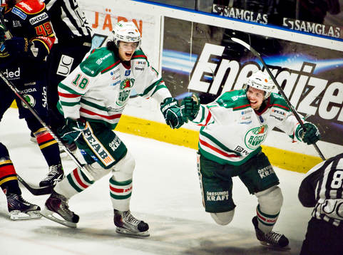 Dennis Everberg och Alexander Johansson, Rögle, jubel