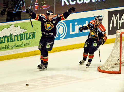 Daniel Brodin och Mario Kempe, Djurgården, jubel