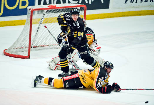 Bläddra bland fler bilder av Ishockey, SM-slutspel, kvartsfinal 4, AIK - Luleå