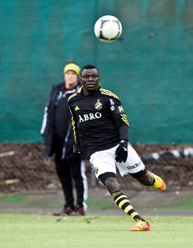 Bläddra bland fler bilder av Fotboll, träningsmatch, AIK - Assyriska