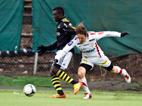Lalawélé Atakora, AIK och Jimmie Augustsson, Assyriska