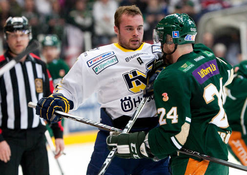 Jonas Frögren, Färjestad och Jesse Joensuu, HV71, bråk,