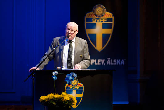Lars-Åke Lagrell, avgående ordförande