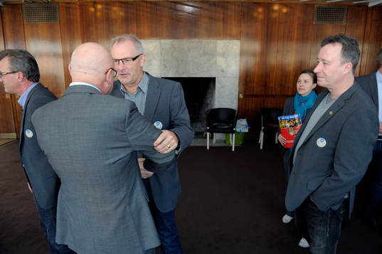 Avtackning av Lars-Åke Lagrell på Operaterassen