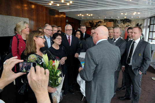 Avtackning av Lars-Åke Lagrell på Operaterassen