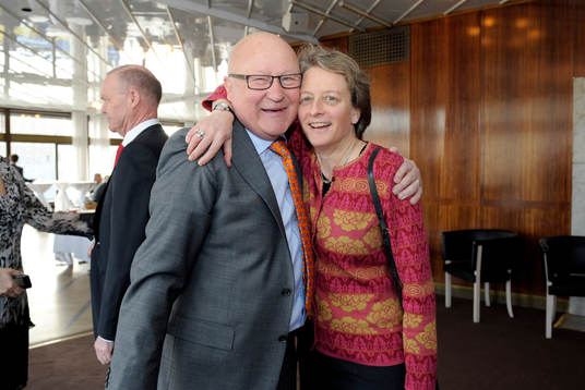 Avtackning av Lars-Åke Lagrell på Operaterassen