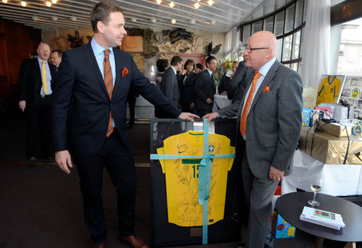 Avtackning av Lars-Åke Lagrell på Operaterassen
