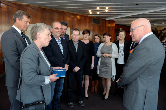 Avtackning av Lars-Åke Lagrell på Operaterassen