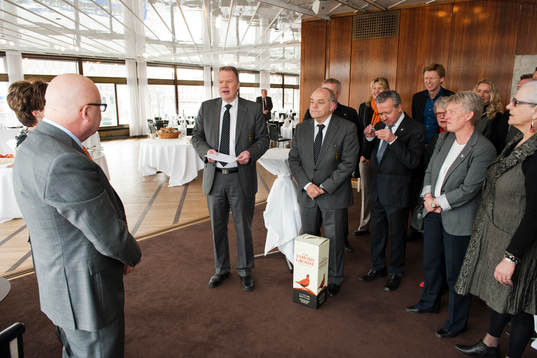 Avtackning av Lars-Åke Lagrell på Operaterassen