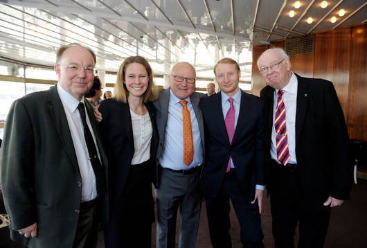Avtackning av Lars-Åke Lagrell på Operaterassen