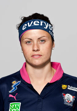 Nora Holstad