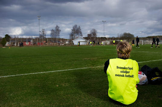 Svenska Spel stödjer svensk fotboll