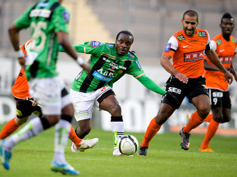 Peter Ijeh, Gais