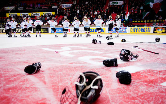 Modos spelare är på väg att tacka de tillresta fansen