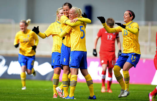 Lotta Schelin, Caroline Seger, Therese Sjögran, Sverige,