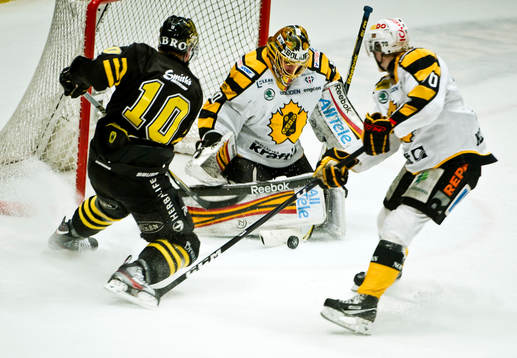 Bläddra bland fler bilder av Ishockey, SM-slutspel, semifinal 4. AIK - Skellefteå