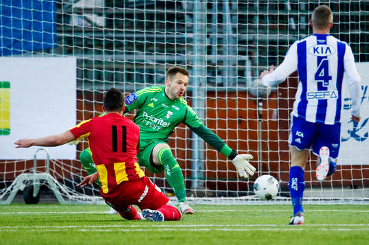 Admir Aganovic, Syrianska, skjuter in 2-1 bakom John
