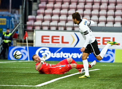 William Atashkadeh, Örebro gör 2-3 på Henrik Gustavsson,
