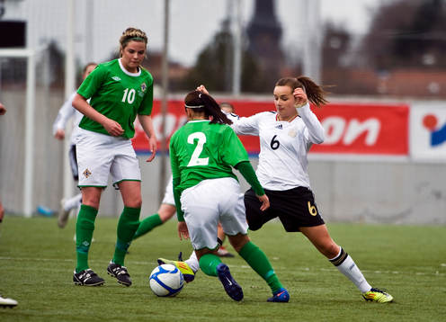 Aoife Lennon, Nordirland och Lina Magull, Tyskland