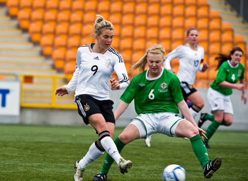 Sandra Starke, Tyskland och Nicole Connolly, Nordirland