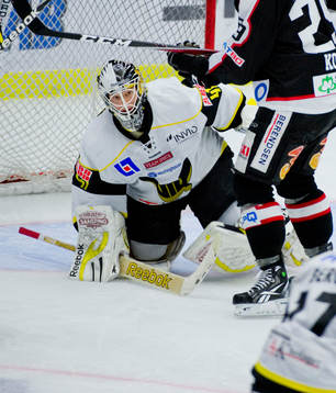 Daniel Sperrle Jonsson, Målvakt Västerås