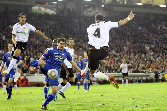 Adil Rami, Valencia gör 2-0. Dirk Marcellis, AZ