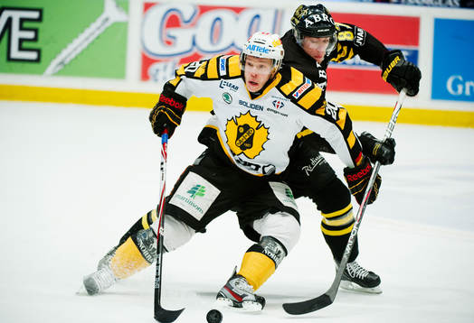 Erik Forssell, Skellefteå, utmanas av Robert Rosén, AIK