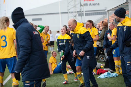 Elin Rubensson, Sverige firar EM platsen. Jubel, glädje