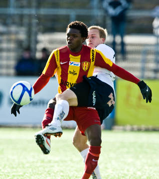 Lawal Adebowale Ismail, Syrianska och Pär Asp, Gefle