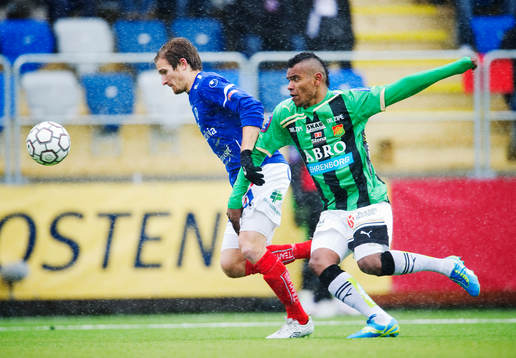 Jesper Arvidsson, Åtvidaberg, utmanas av Wanderson Do