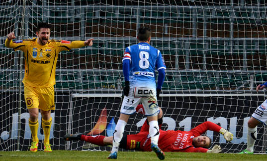 Fredrik Persson, målvakt, Trelleborg kan inget göra