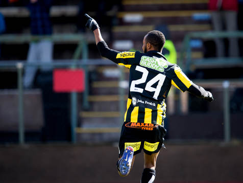 René Makondele, Häcken, gör 3-0, jubel