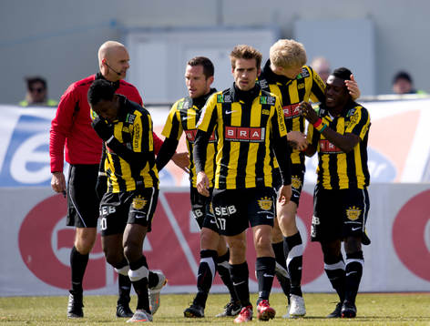 Abdul Majeed Waris, Häcken, rundar Johan Dahlin, målvakt,