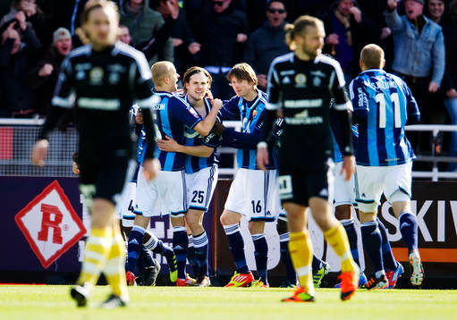 Sebastian Rajalakso, Djurgården, kramas om