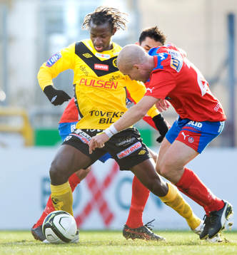 Amadou Jawo, Elfsborg, lurar hela Helsingborgs försvar och