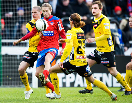 Daniel Nordmark, Helsingborg,  mot tre elfsborgare
