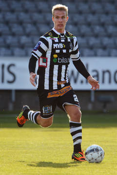 Linus R Olsson