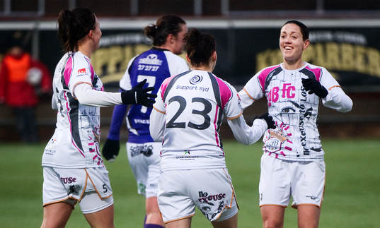 Bläddra bland fler bilder av Fotboll, Damallsvenskan, Jitex - LDB Malmö