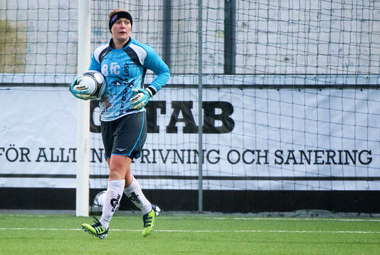Thora Helgadottir, målvakt