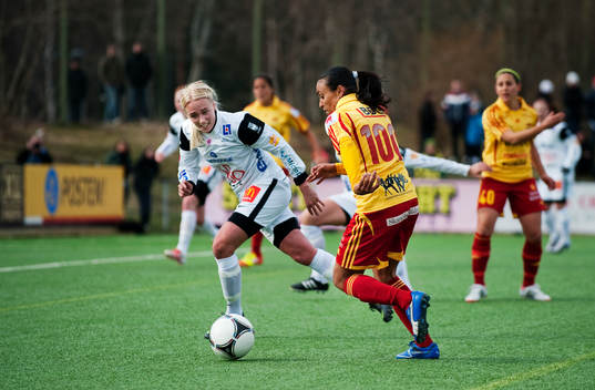 Marta, Tyresö, utmanar i straffområdet