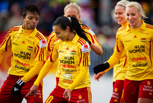 Elaine Moura och Marta, Tyresö, dansar