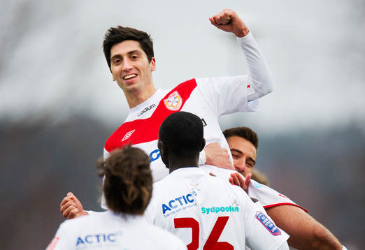 Nahir Besara, Assyriska, jubel
