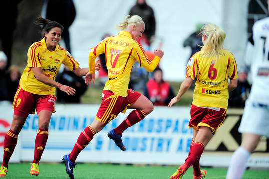 Madeleine Edlund, Caroline Seger och Lisa Dahlqvist, Tyresö