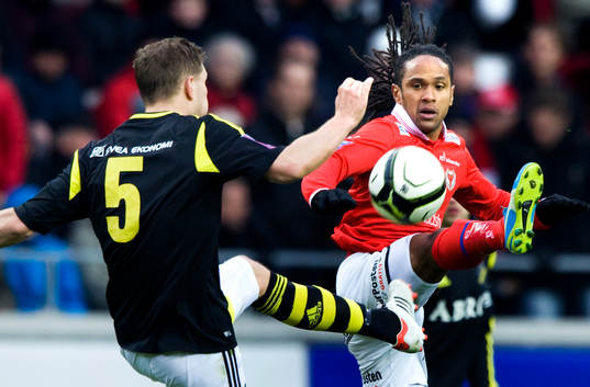 Jonathan McDonald, Kalmar och Robert Åhman Persson, AIK