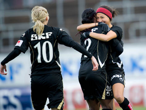 Christen Press, Göteborgs FC, gör 1-0, jubel