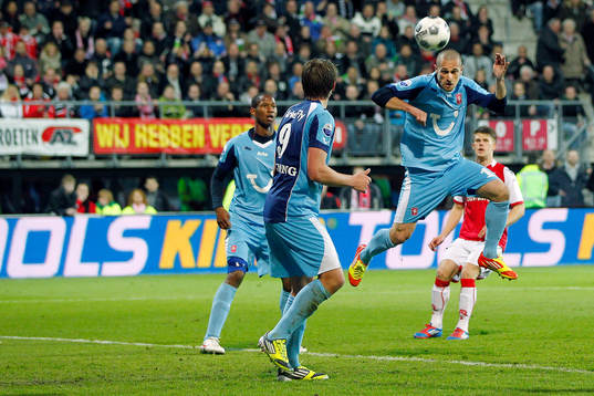 Emir Bajrami, Twente, gör 2-2